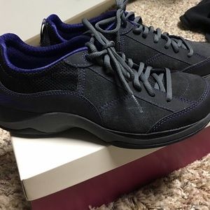 Dansko tennis shoes