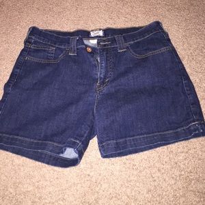 Levi jean shorts!