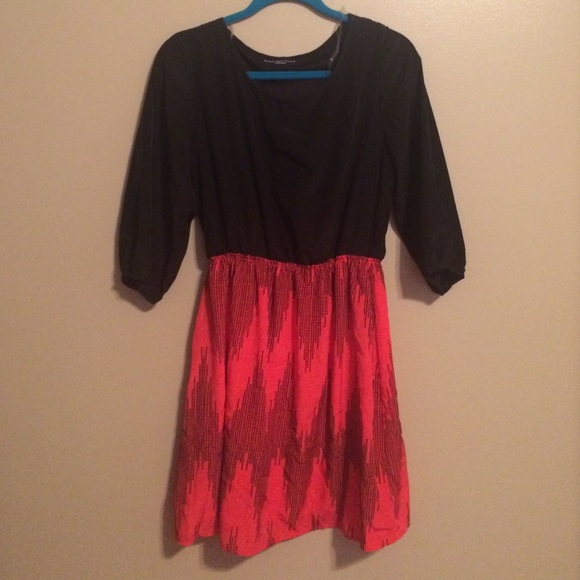 Dress - Picture 2 of 4