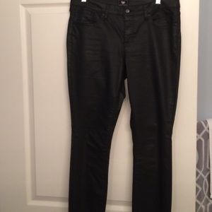 Black legging coated to look like jeans.