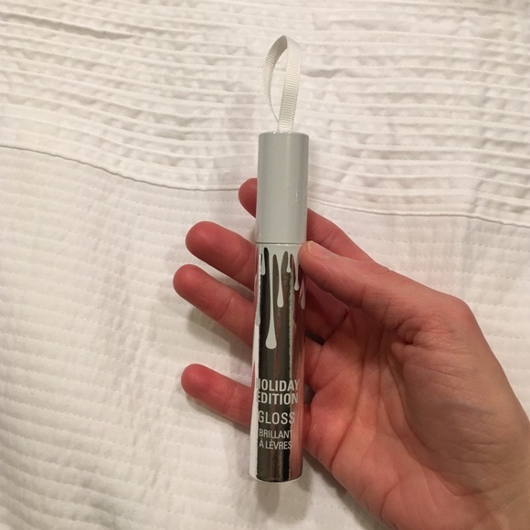 🎄💋KYLIE COSMETICS HOLIDAY GLOSS IN JOLLY NEW - Picture 4 of 7