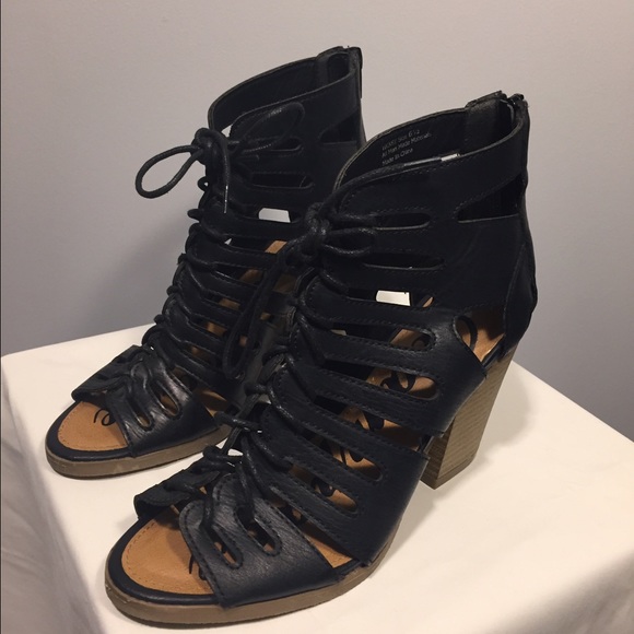 Black Lace Up Cutout Booties - Picture 2 of 4