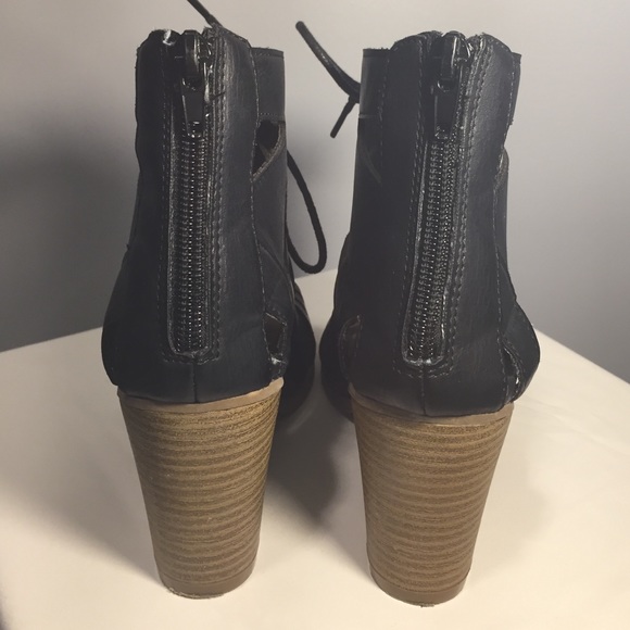 Black Lace Up Cutout Booties - Picture 3 of 4