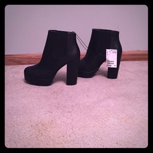 NWT never worn H&M booties!
