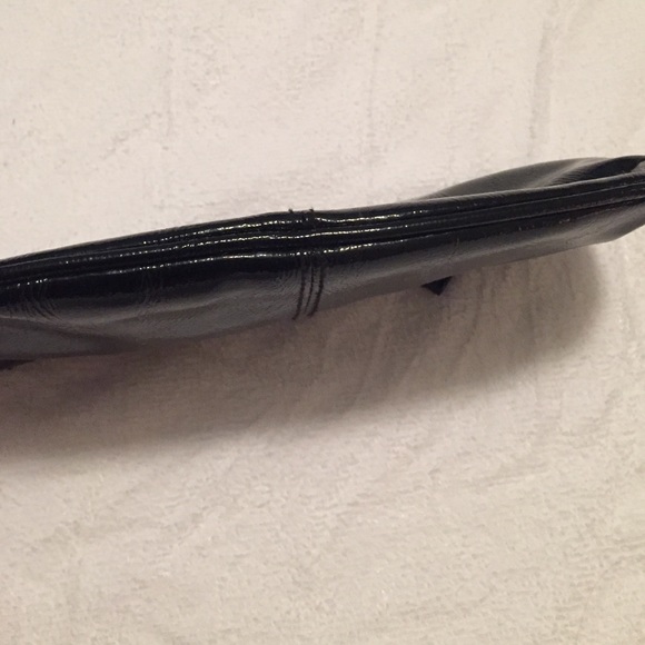 Clutch - Picture 4 of 4