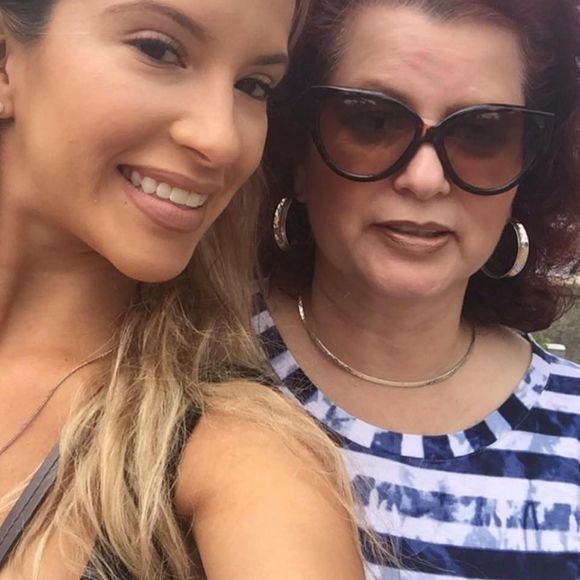 Meet your Posher, Sandy - Picture 1 of 1