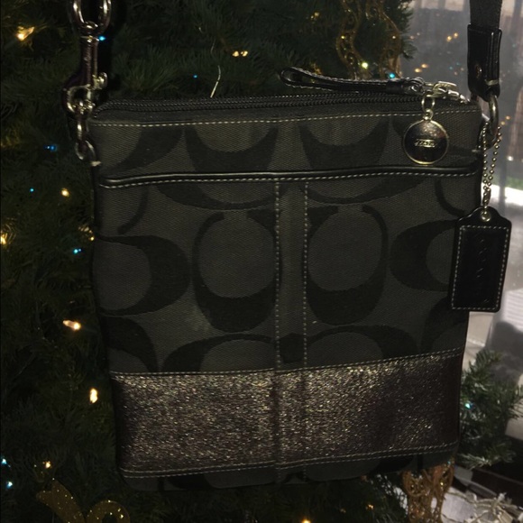 Coach shoulder bag