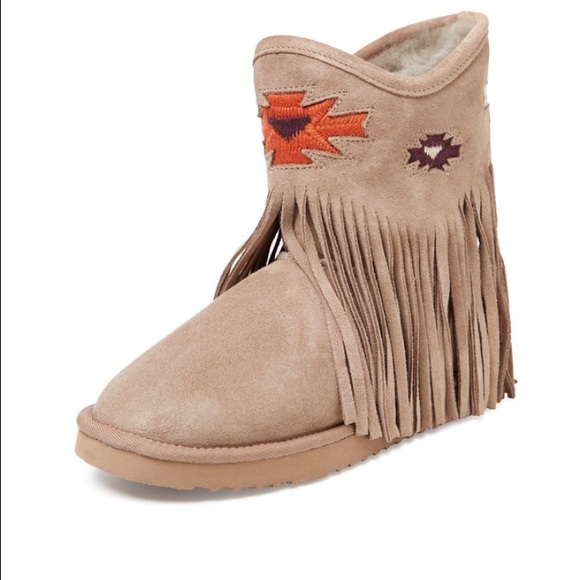 koolaburra Shoes - Kookaburra Haley Ankle Deco Boot size 8