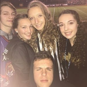 Meet your Posher, Sam