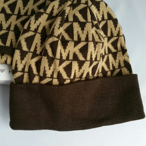 🌟🌟LAST DAY LISTED 🌟Michael Kors gift set NWT - Picture 2 of 4