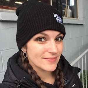 Meet your Posher, Laura