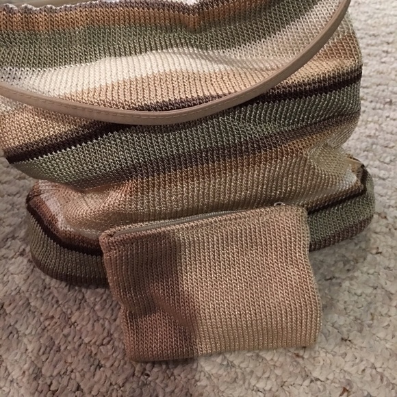 Purse - Picture 3 of 3