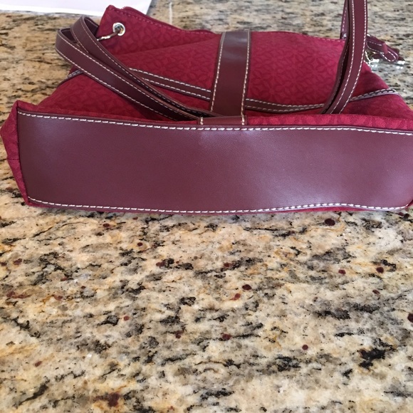 Purse - Picture 3 of 4