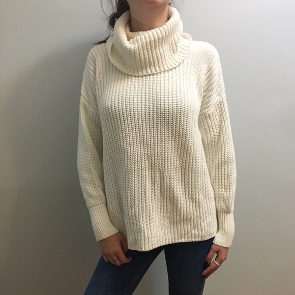 LAST CHANCE! Fisherman Turtleneck Sweater
