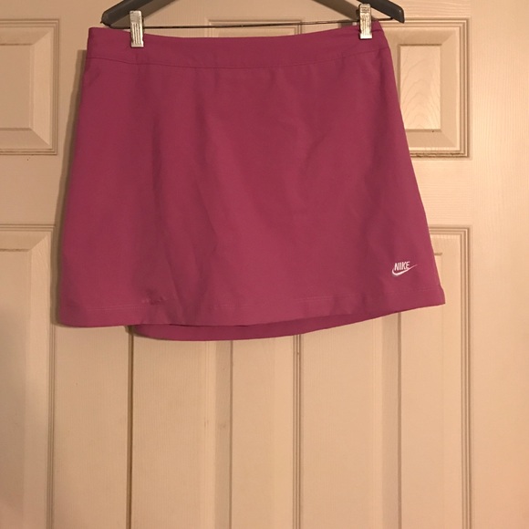 Dusty Rose Nike tennis/exercise skirt