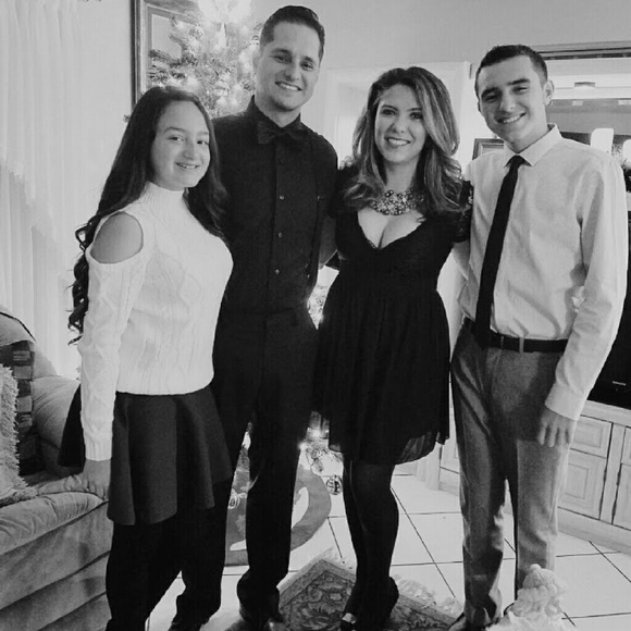 Meet your Posher, Lucy - Picture 2 of 2