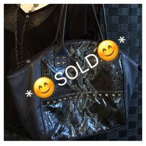 ❌❤️SOLD❤️❌ Blue CHARMING CHARLIES snakeskin purse