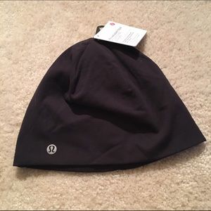 NWT lululemon Run and Done Toque running cap