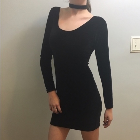 LAST CHANCE! Velvet Long Sleeve Bodycon Dress