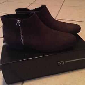 Brown boots size 8 1/2