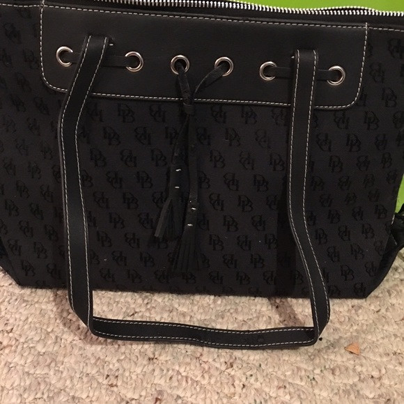 Purse - Picture 1 of 1