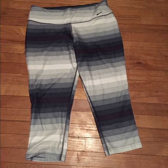 Nike leggings