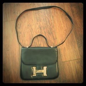 Black leather vintage lederer of Paris handbag