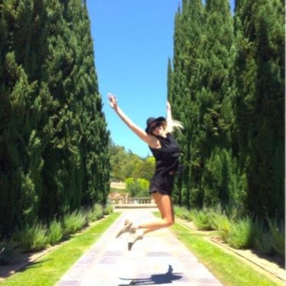 Meet your Posher, Alisha - Picture 1 of 1