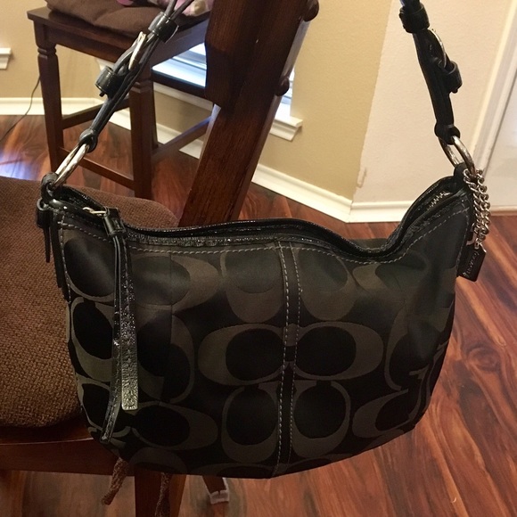 🚨💲✂️Coach purse 👛 in black💲✂️🚨