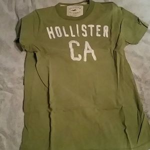 Hollister t shirt