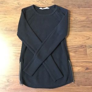 Athleta sweater