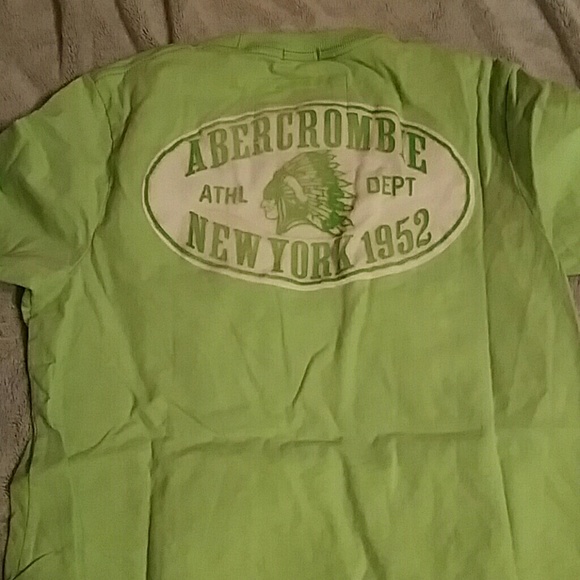 Abercrombie t shirt - Picture 2 of 2