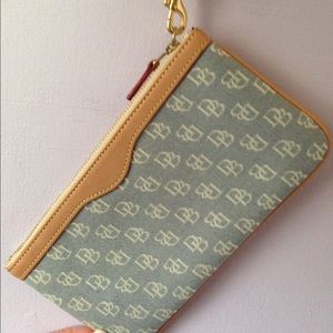 D&B Wristlet