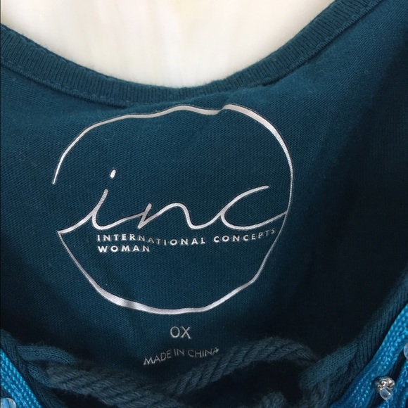 Blouse - Picture 3 of 3