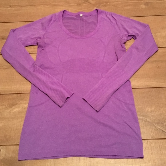 Lululemon run swiftly