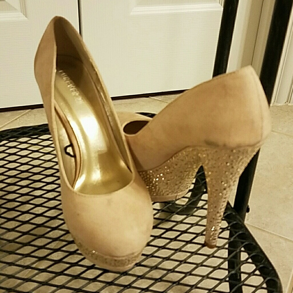 Fiver 21 beige shoes size 8