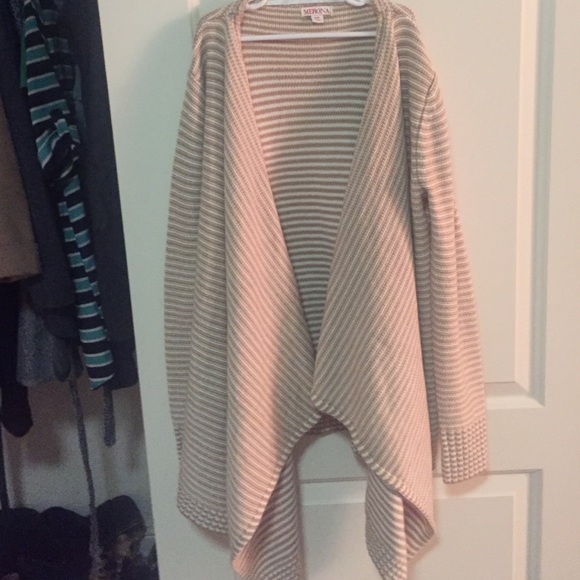 Gold and white stripe sweater - Picture 1 of 1