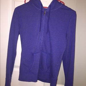 zip up sweatshirt