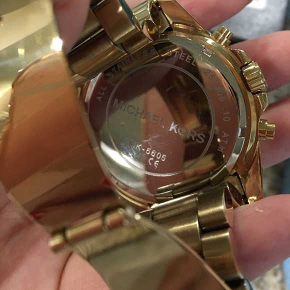 Watch - Picture 2 of 4