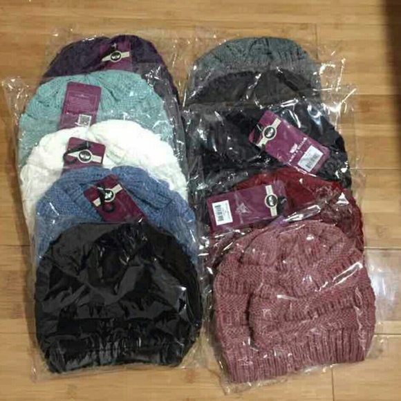 Cute Winter Beanie Hat - Picture 3 of 3