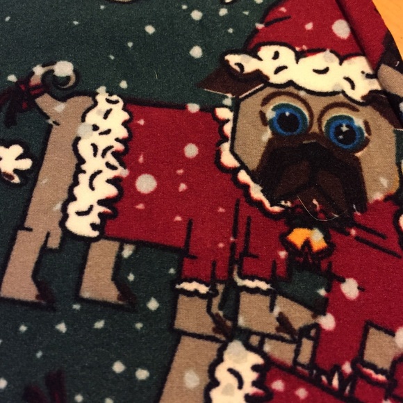 pug lularoe lularoe bnwt lularoe santa pugs os from t s closet on pug lularoe lularoe bnwt lularoe santa pugs os from t s closet on