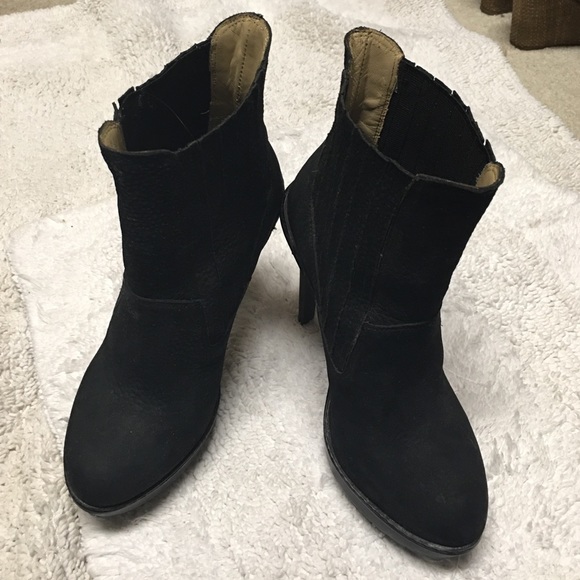 BCBGMaxazria booties