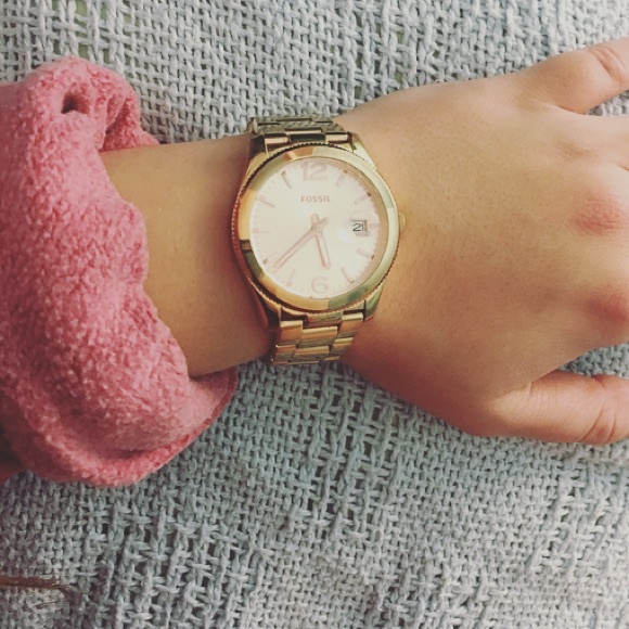 {Fossil} rose gold plated watch