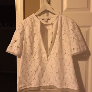 Beautiful floral top.