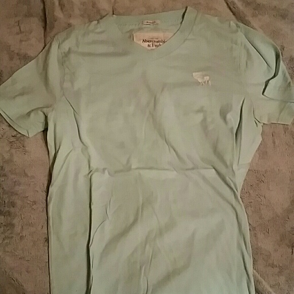 Abercrombie t shirt - Picture 1 of 1