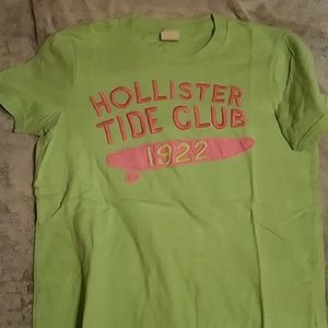 Hollister t shirt