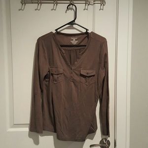 🎉SALE🎉 10% off army green long sleeve shirt!