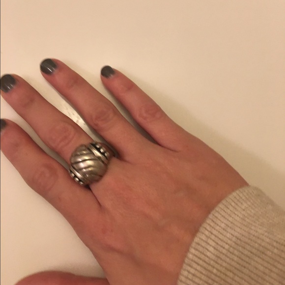 Women's ring - Picture 2 of 2