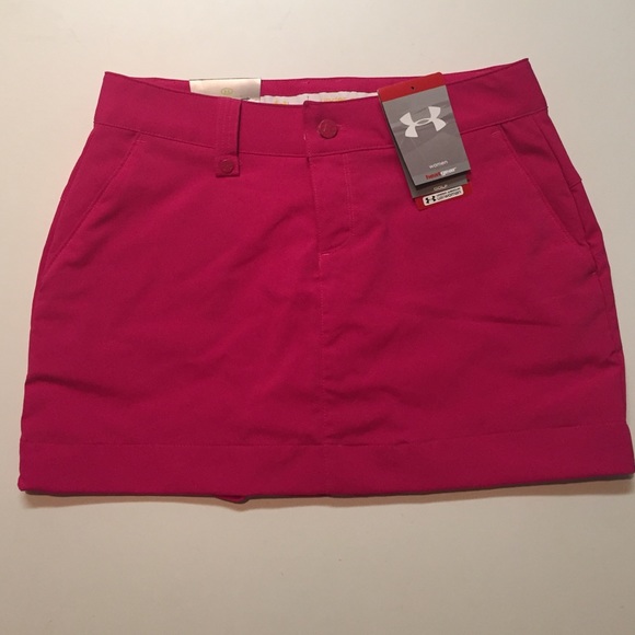 NWT UnderArmour fuschia golf skort size 2