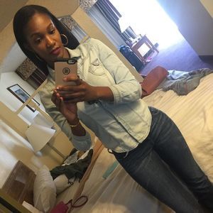 Meet your Posher, Stacy